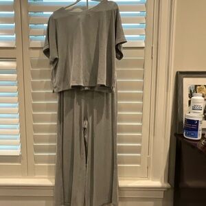 Black and beige set!